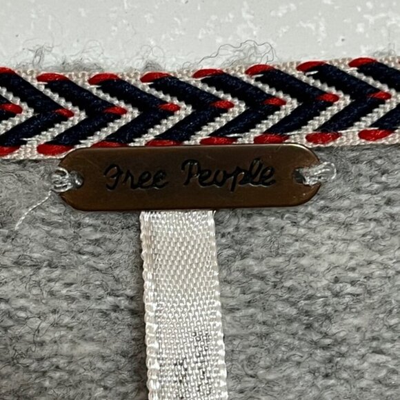 Free People Grey Distressed V-Neck Sweater – Fringe Hem – Size XS - Picture 4 of 10